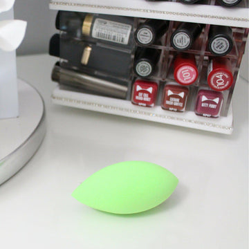 Green Oval Makeup Sponge - 1pc