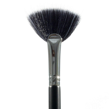 Duo Fiber Fan Highlighter Makeup Brush