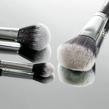 Pro Powder Makeup Brush Set with Case
